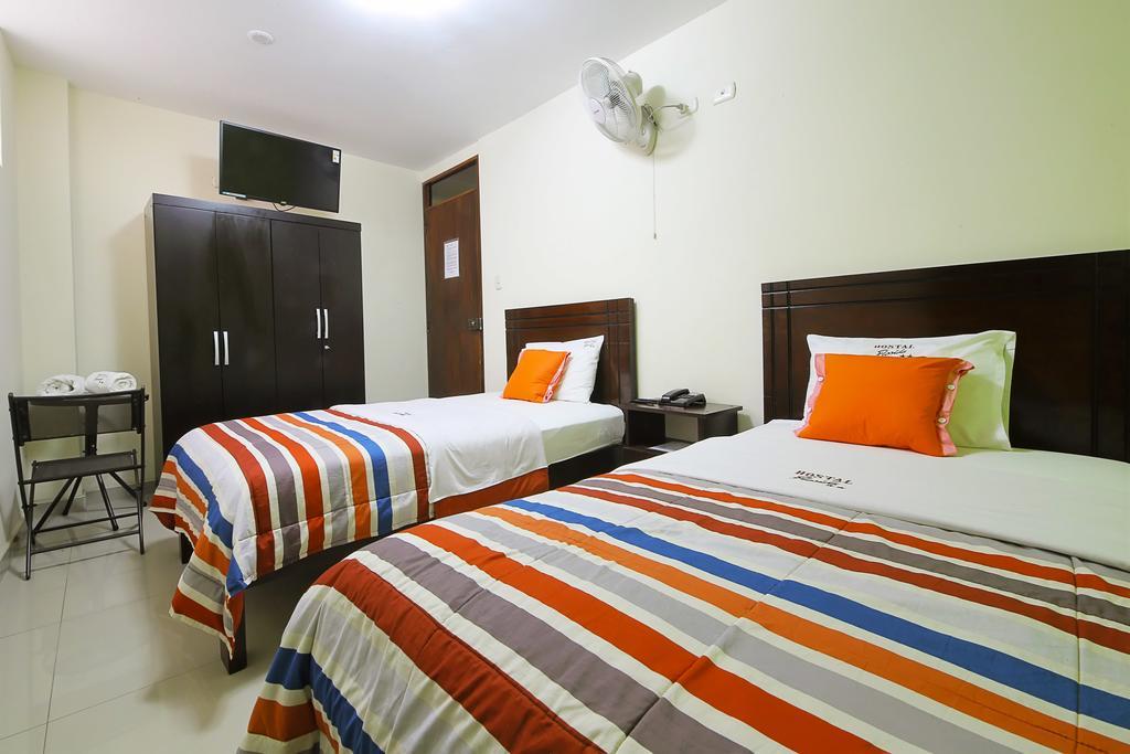 Hostal Florida 齐克拉约 外观 照片