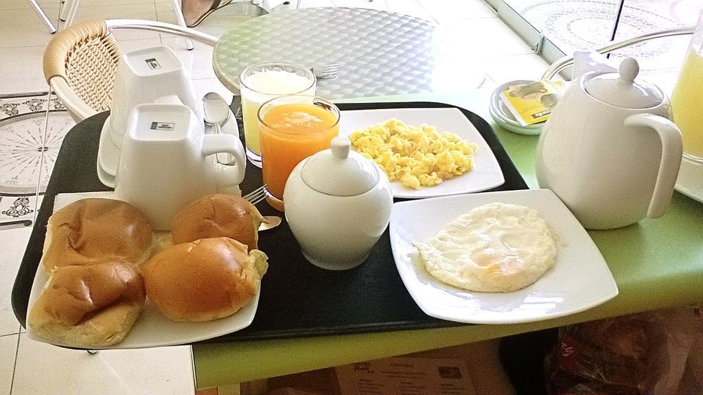 Hostal Florida 齐克拉约 外观 照片