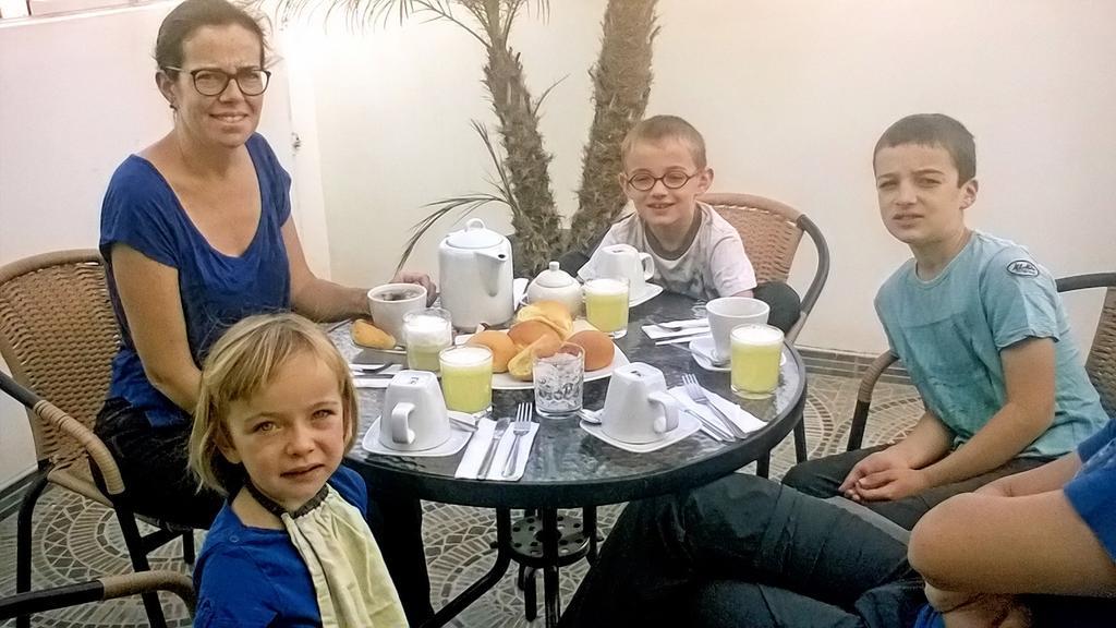 Hostal Florida 齐克拉约 外观 照片