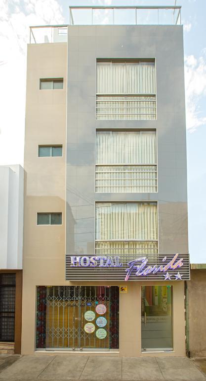 Hostal Florida 齐克拉约 外观 照片