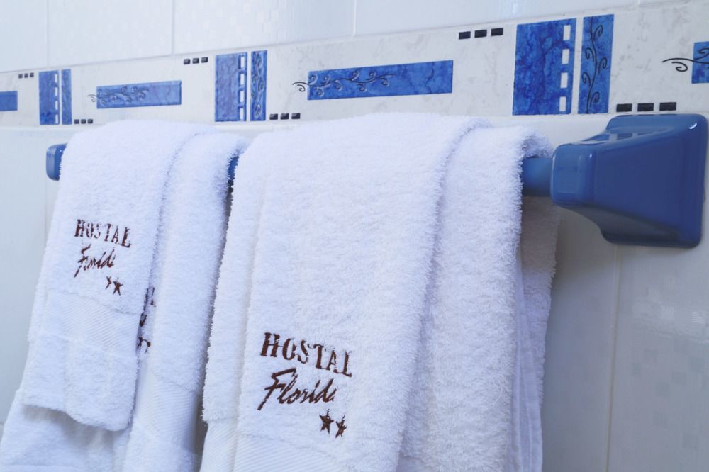 Hostal Florida 齐克拉约 外观 照片