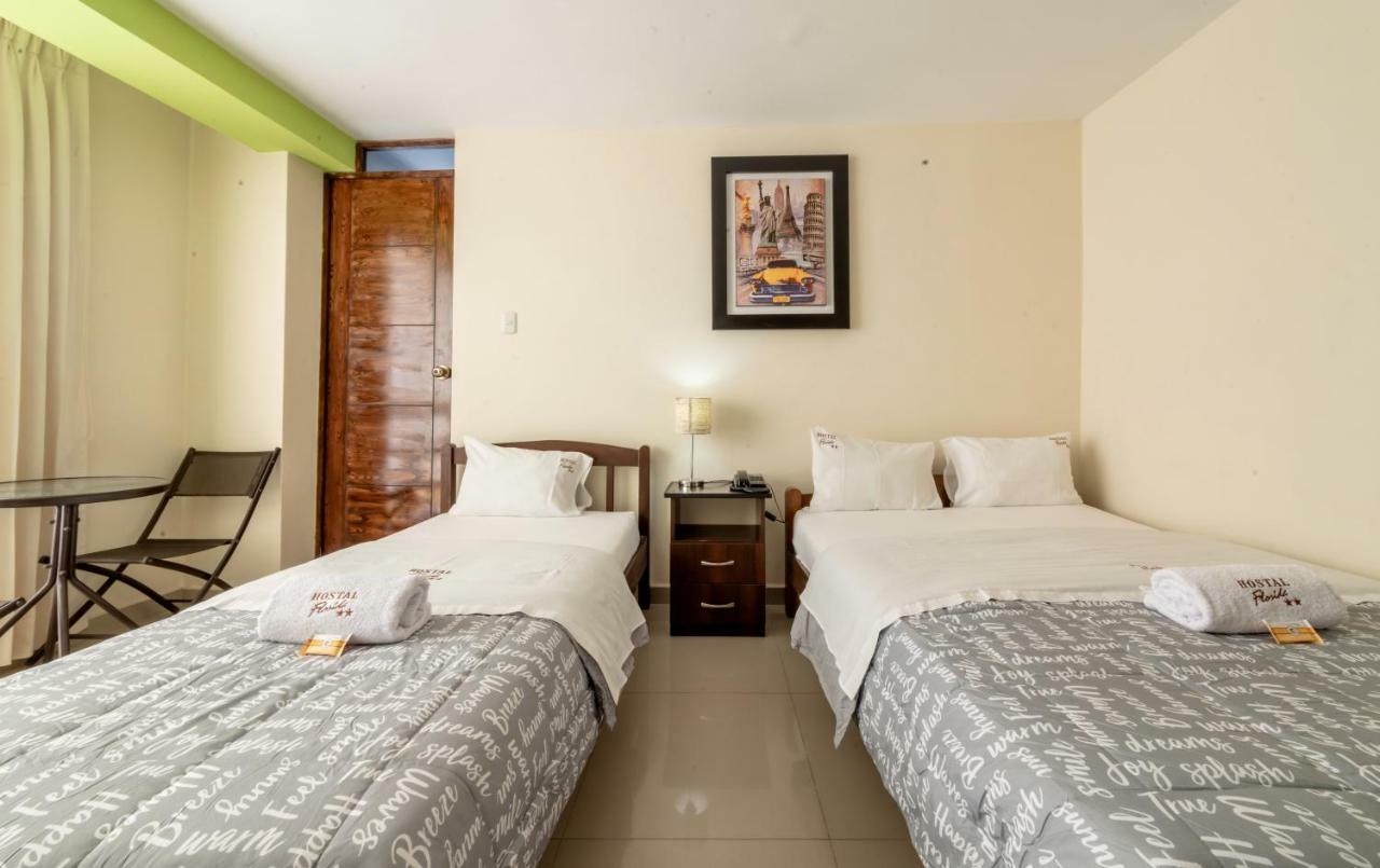 Hostal Florida 齐克拉约 外观 照片